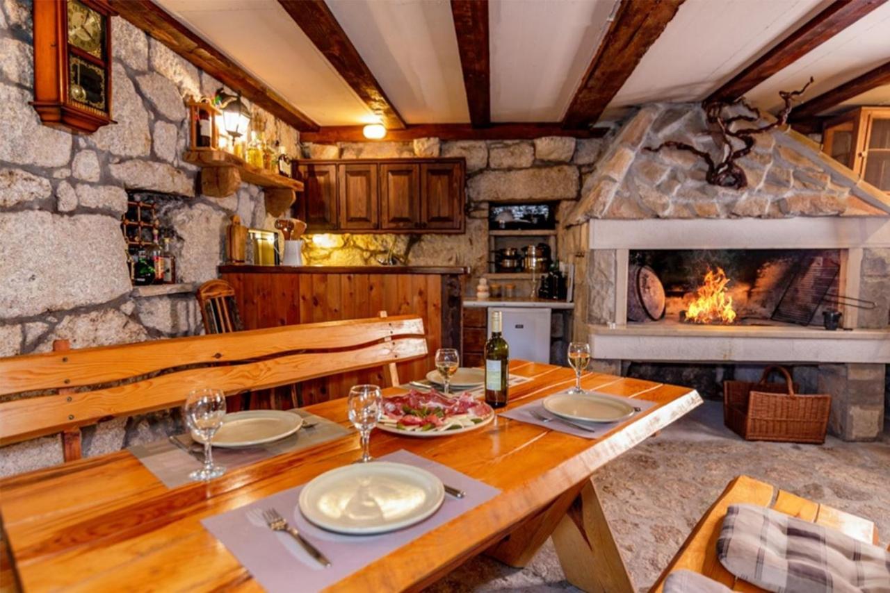 Stone House Nikolina With Heated Pool Villa Bast Exterior photo