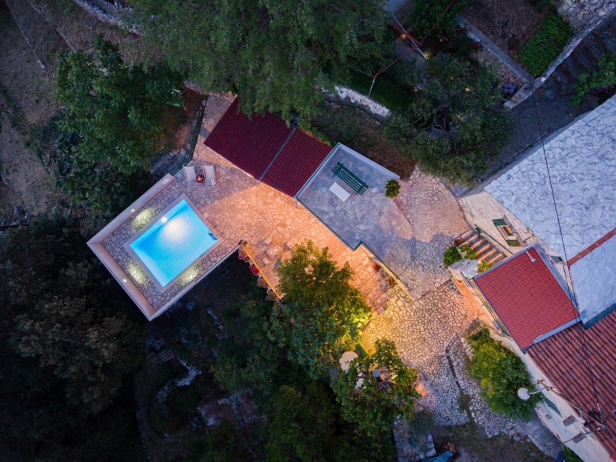 Stone House Nikolina With Heated Pool Villa Bast Exterior photo